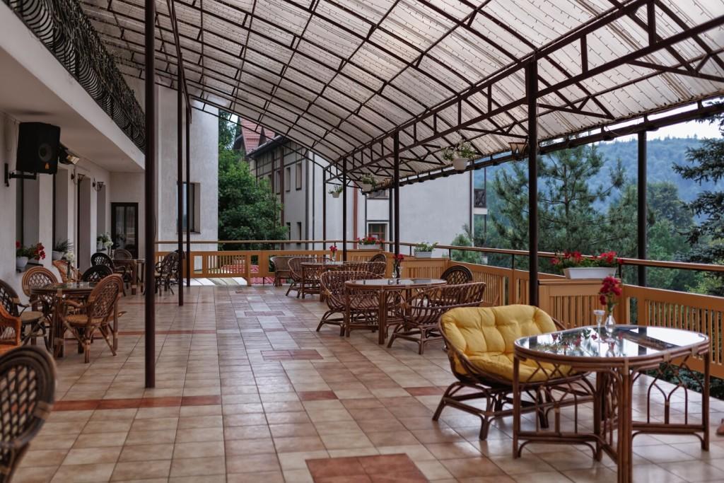 Hotel Karpaty Jaremtsche Exterior foto