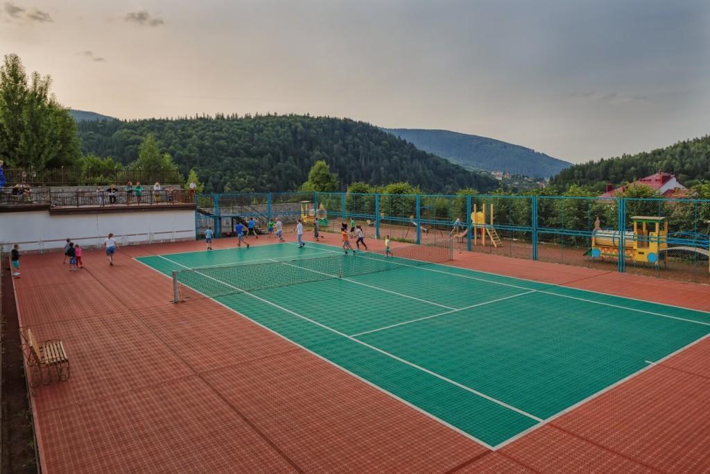Hotel Karpaty Jaremtsche Exterior foto